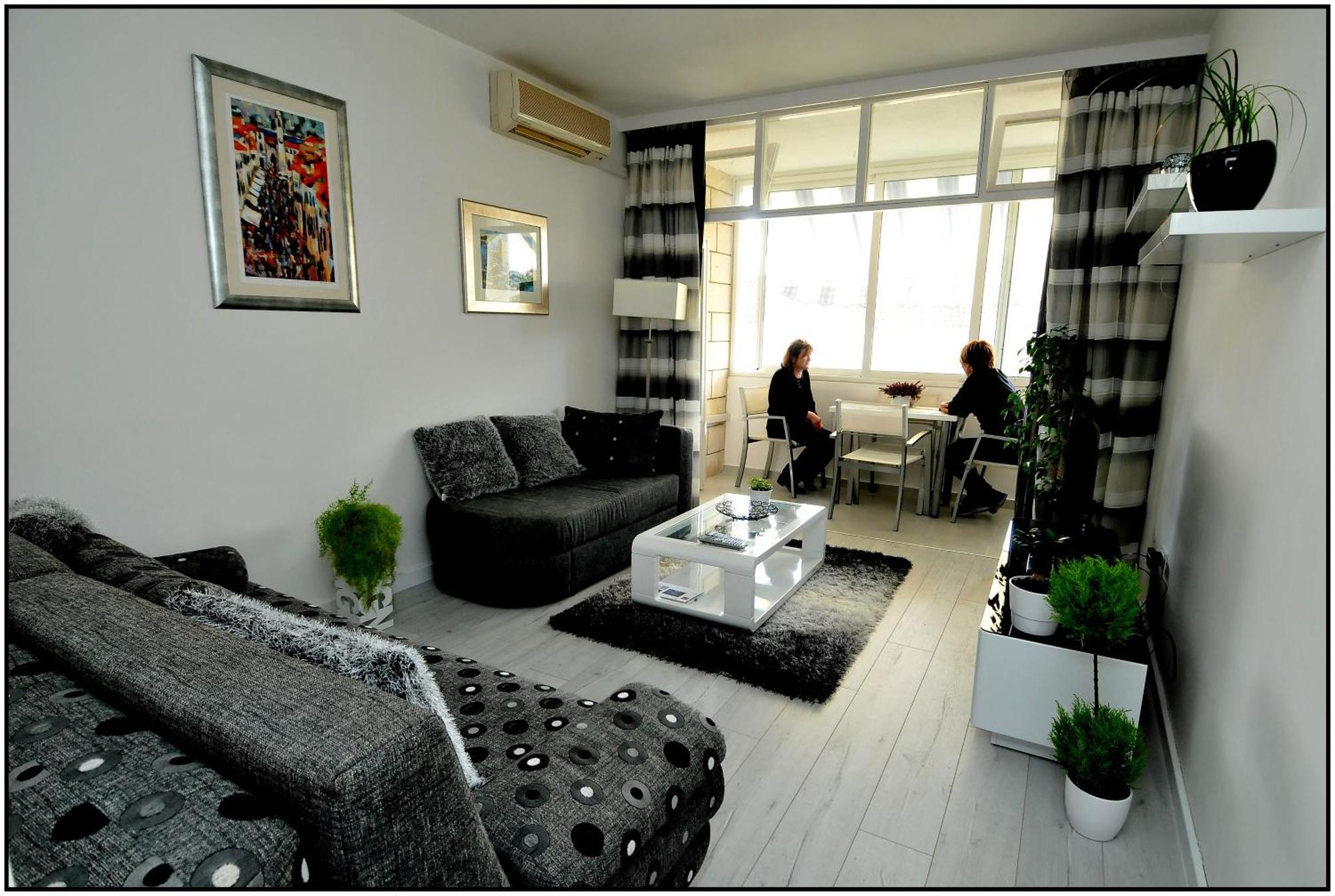 Apartment Karmen ดูบรอฟนิก ภายนอก รูปภาพ